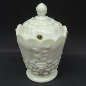 Westmoreland Milk Glass PANELED GRAPE Small Canister Jar w/Lid, Original Label